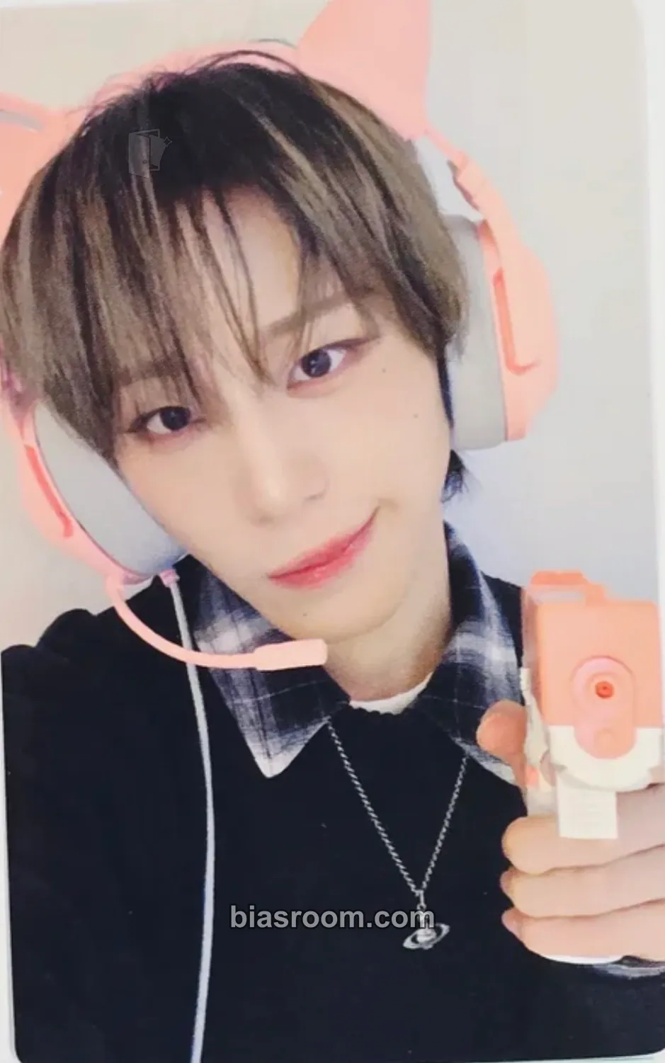 Haru UXLXVE Photocard - XLOV - XLOV K-pop photocard