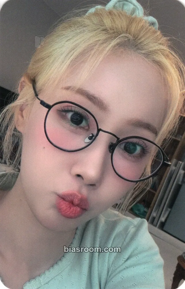 Handong 2025 Season's Greetings Photocard - Dreamcatcher - Dreamcatcher K-pop photocard