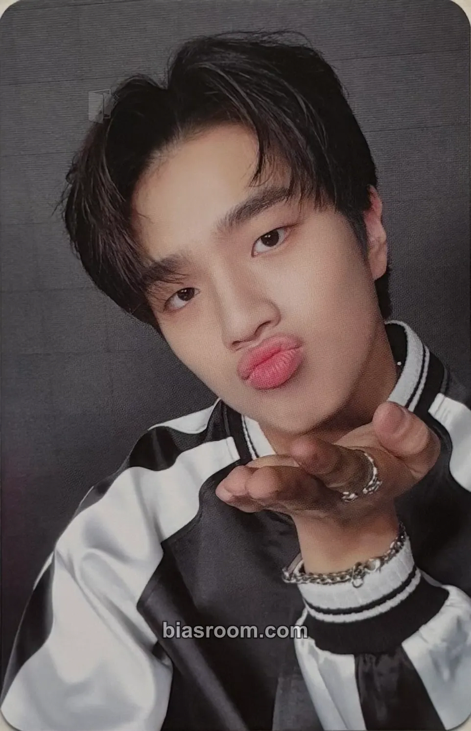 Yechan BLUE SET Chapter 1. TRACKS Photocard - TRENDZ - TRENDZ K-pop photocard