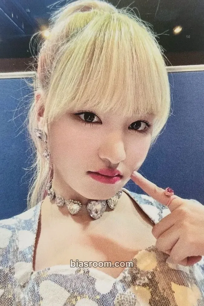 Liz LOVE DIVE Photocard - IVE - IVE K-pop photocard