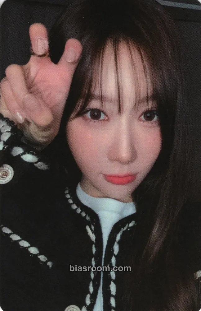 Handong 7 Doors of Christmas: A Lucky Encore Photocard - Dreamcatcher - Dreamcatcher K-pop photocard