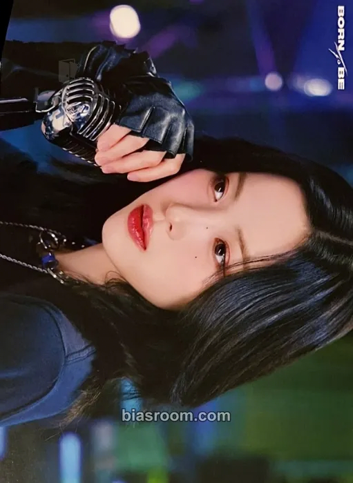 Ryujin ITZY 2nd World Tour 'Born To Be' Photocard - ITZY - ITZY K-pop photocard