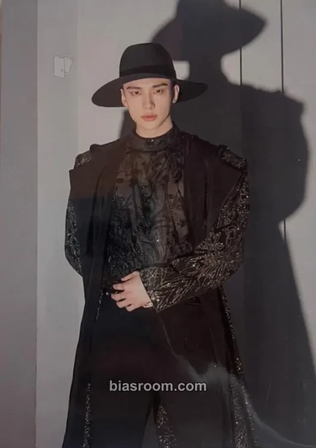 Stray Kids - Hyunjin - 2026 Season's Greetings - Force Other hmv pob (pre-order benefit) postcard