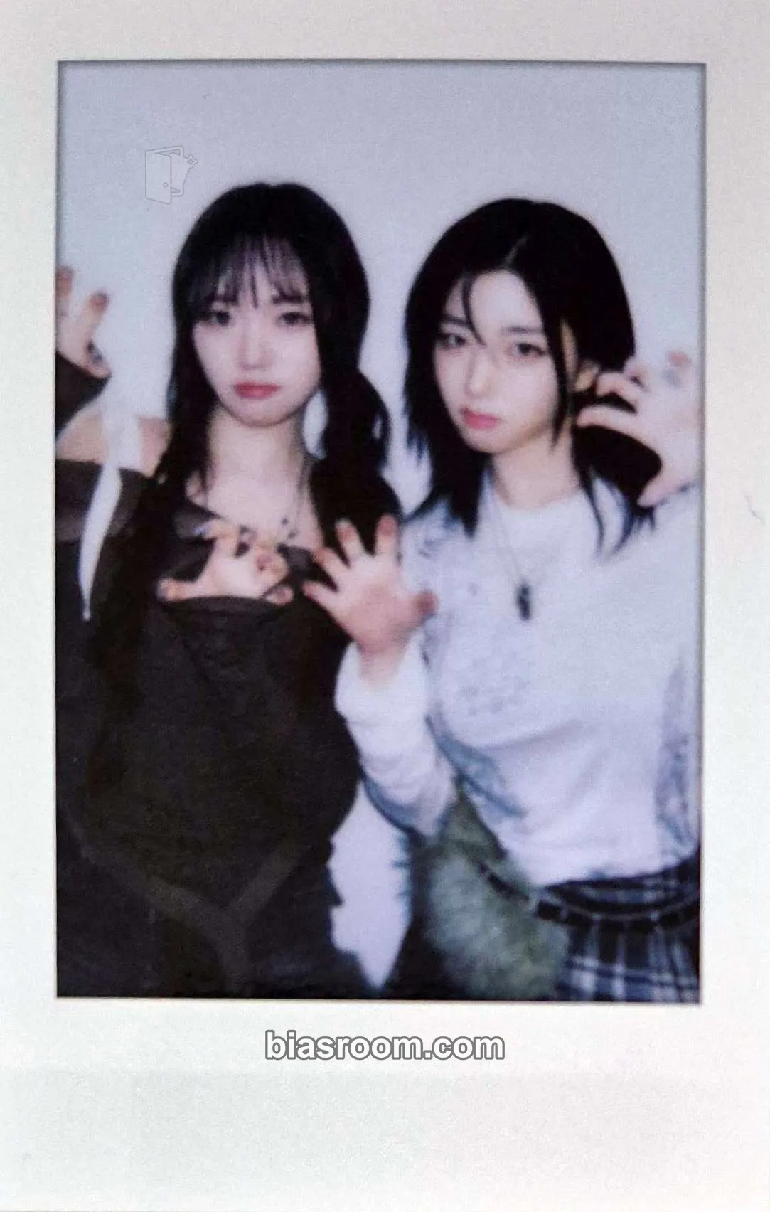 Beyond Beauty Photocard - tripleS - tripleS K-pop photocard