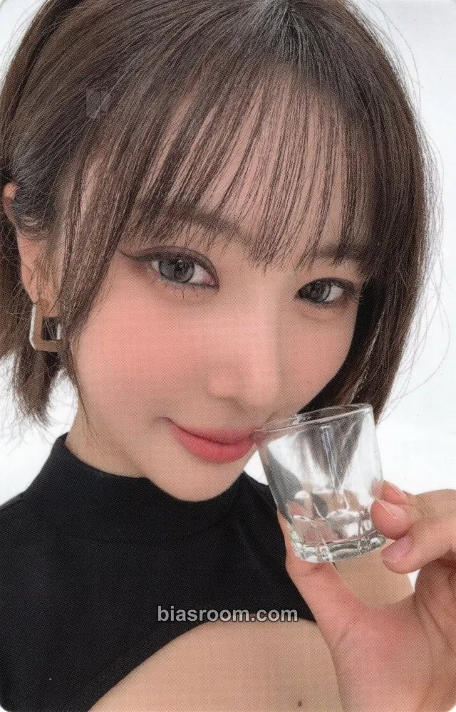 Yoohyeon Playlist #You are you Photocard - Dreamcatcher - Dreamcatcher K-pop photocard