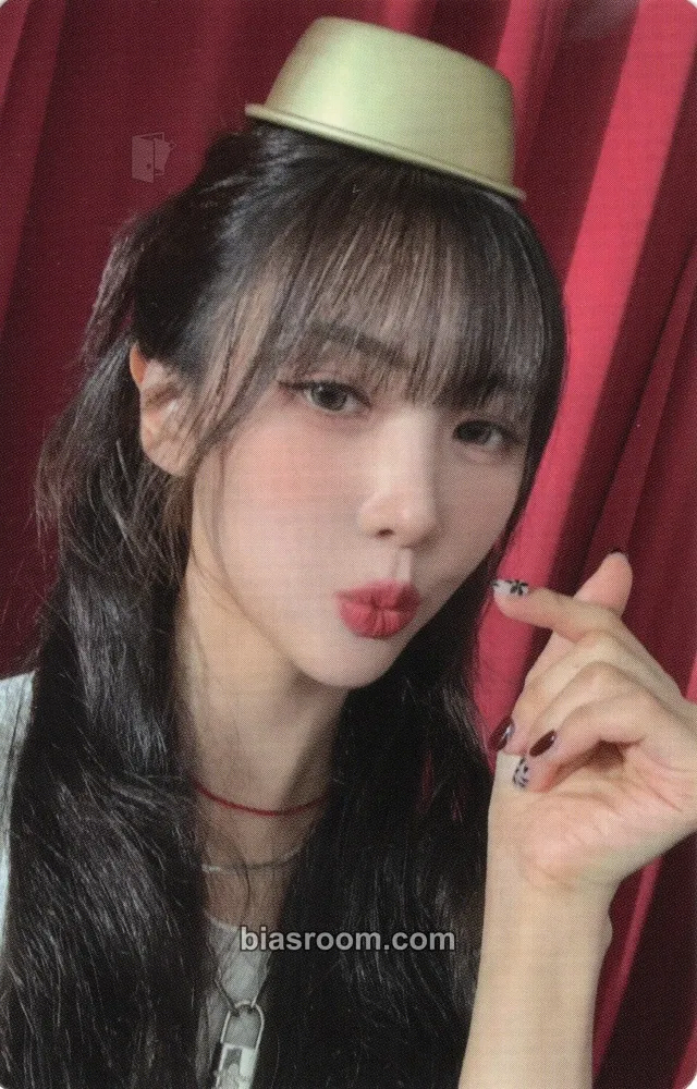 Yoohyeon Playlist #You are you Photocard - Dreamcatcher - Dreamcatcher K-pop photocard