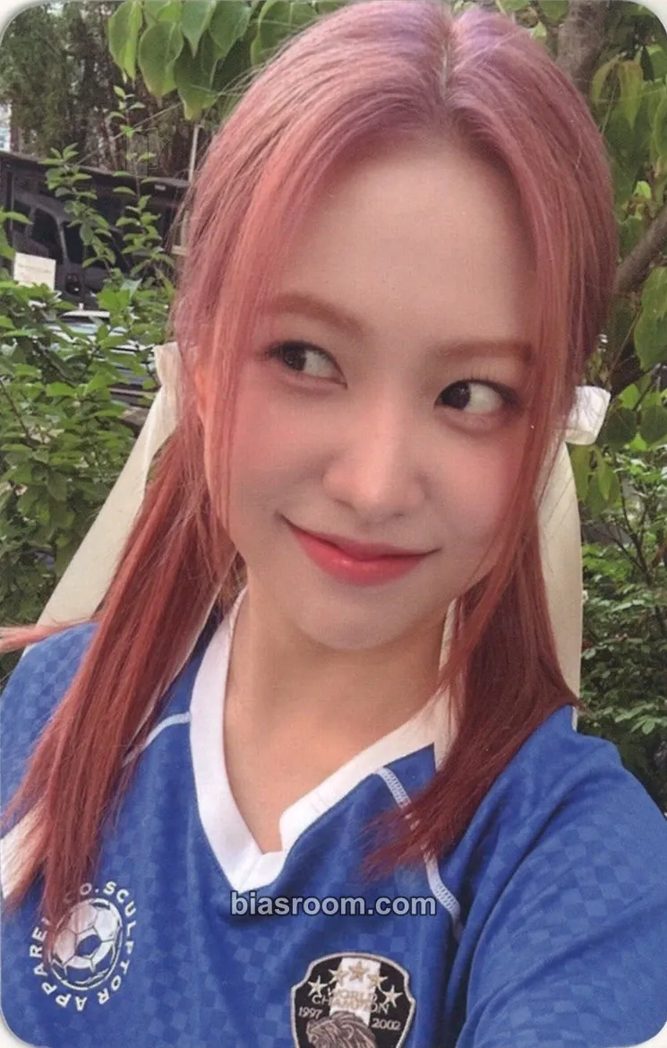 Yeri Cosmic Photocard - Red Velvet - Red Velvet K-pop photocard
