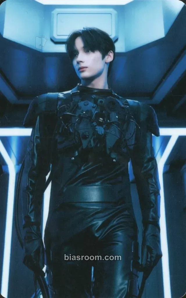 Huening Kai The Star Chapter: Together Photocard - TOMORROW X TOGETHER - TOMORROW X TOGETHER K-pop photocard