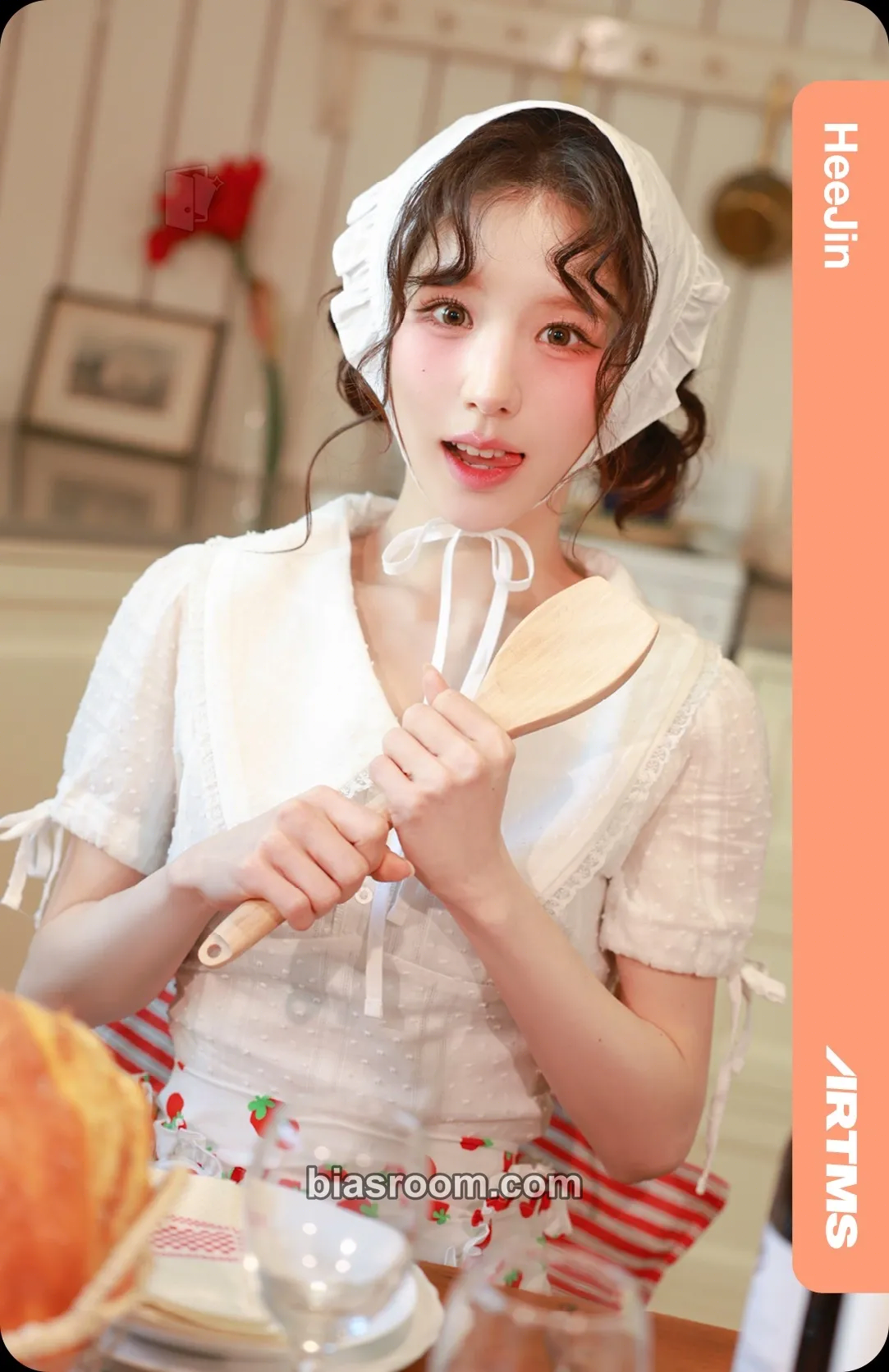 HeeJin Ever01 Physical Objekts Photocard - ARTMS - ARTMS K-pop photocard