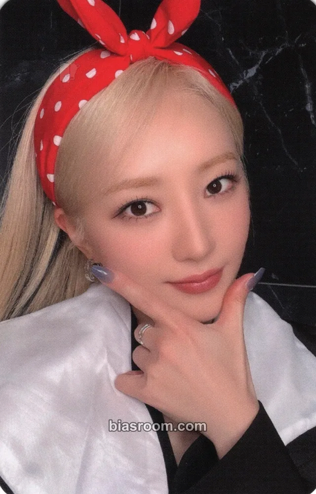 SuA Playlist #You are you Photocard - Dreamcatcher - Dreamcatcher K-pop photocard