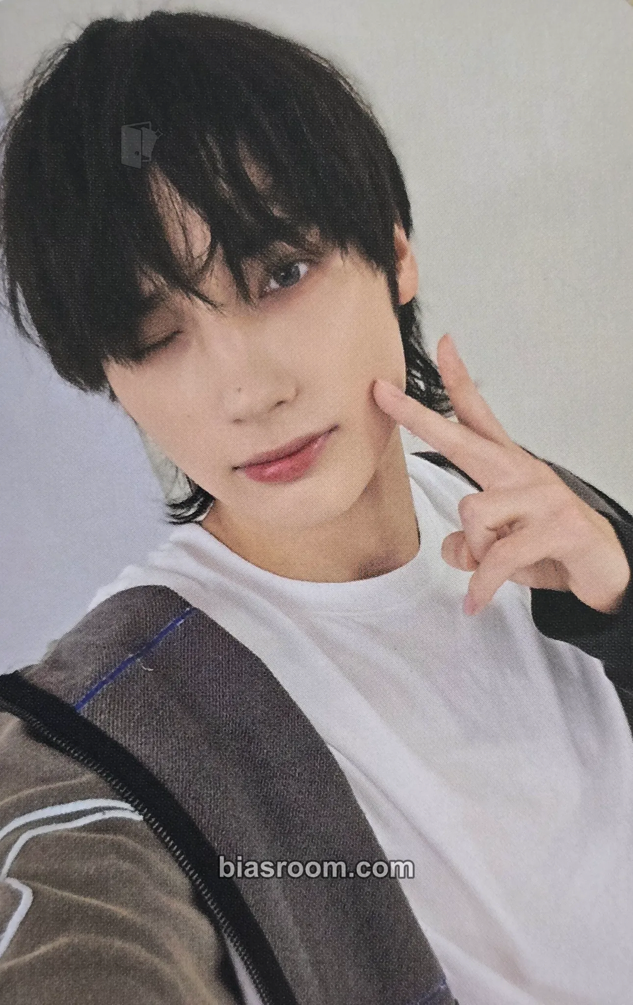 Huening Kai The Star Chapter: Sanctuary Photocard - TOMORROW X TOGETHER - TOMORROW X TOGETHER K-pop photocard