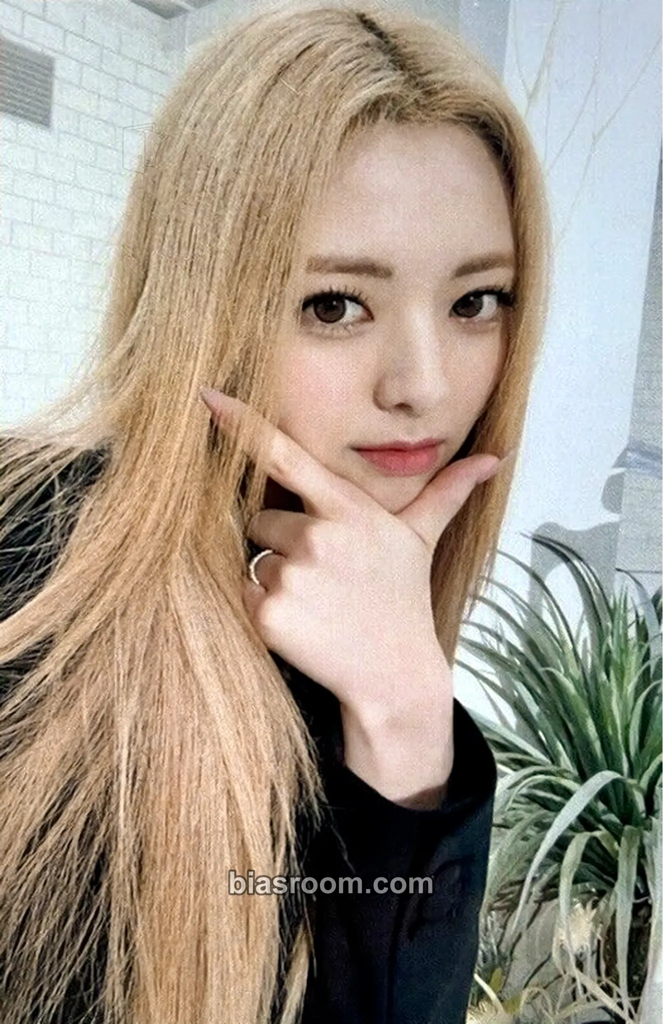 Yuna CHECKMATE Photocard - ITZY - ITZY K-pop photocard