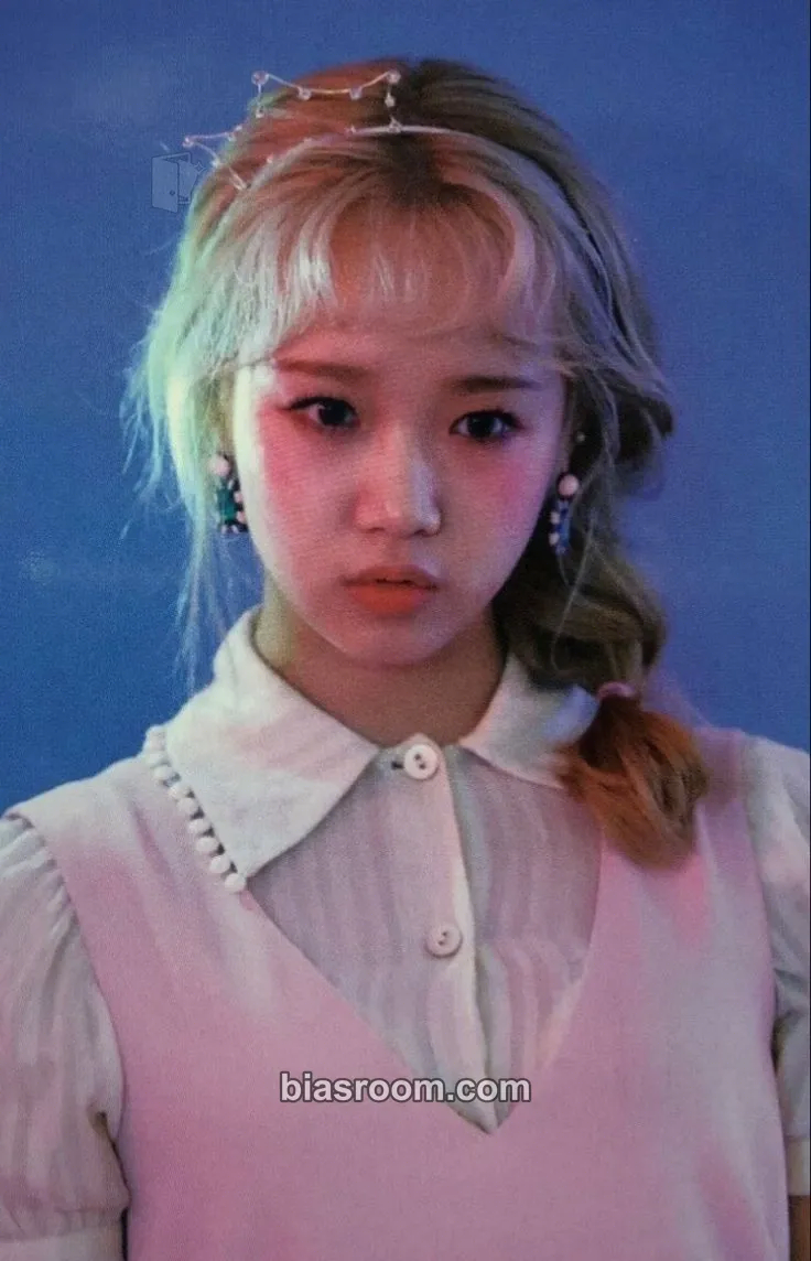 Choi Yoojung Lucky Photocard - Weki Meki - Weki Meki K-pop photocard