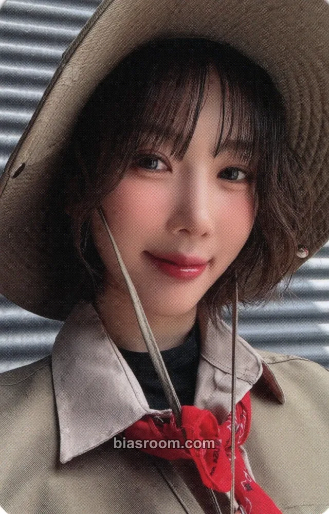 Yoohyeon Playlist #You are you Photocard - Dreamcatcher - Dreamcatcher K-pop photocard