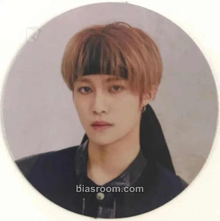 Yangyang Take Over The Moon Photocard - WayV - WayV K-pop photocard