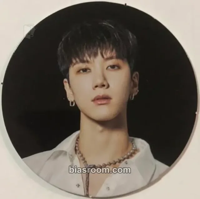WayV - Ten - Take Over The Moon: Sequel Album circle card album inclusion