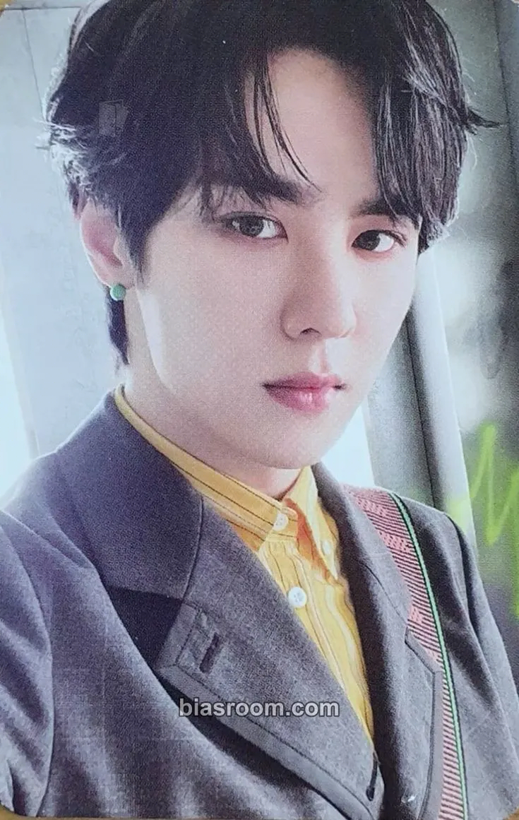 Kun 2021 Winter SMTOWN: SMCU EXPRESS Photocard - NCT - NCT K-pop photocard
