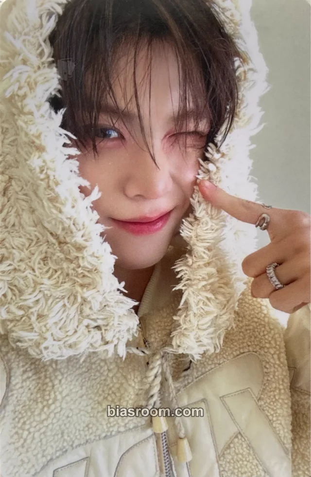 NouerA - Fan - Chapter: New is Now Album beatroad pob (pre-order benefit)