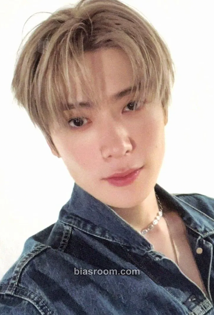 Jaehyun Perfume MD Photocard - NCT - NCT K-pop photocard