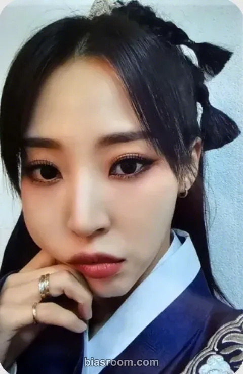 Moonbyul ACT 1, SCENE 1 Photocard - MAMAMOO - MAMAMOO K-pop photocard