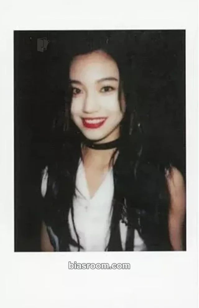 Weki Meki - Kim Doyeon - Lucky Album polaroid album photocard weki version