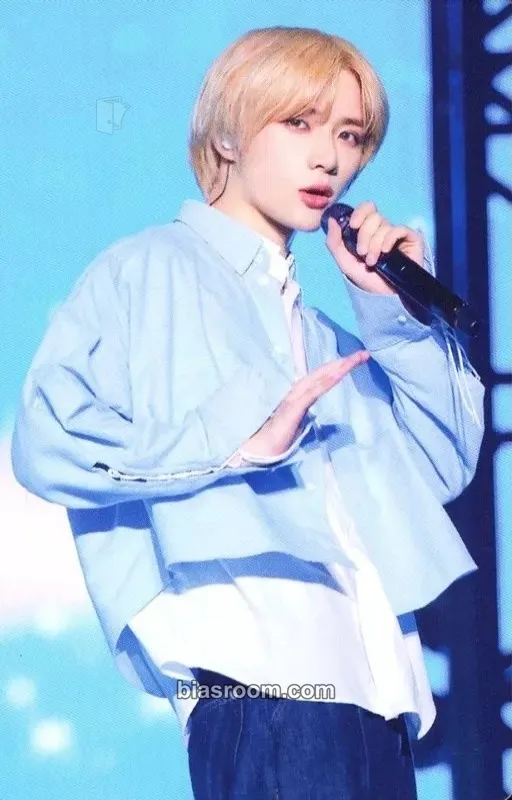 Beomgyu Act: Promise Photocard - TOMORROW X TOGETHER - TOMORROW X TOGETHER K-pop photocard