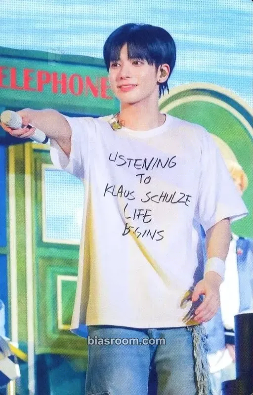 Taehyun Act: Promise Photocard - TOMORROW X TOGETHER - TOMORROW X TOGETHER K-pop photocard