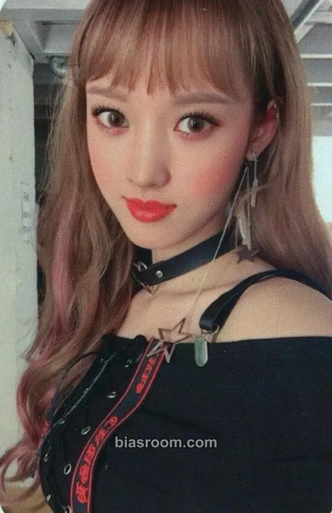 Sei KISS, KICKS Photocard - Weki Meki - Weki Meki K-pop photocard