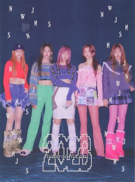 NewJeans “OMG” Photocard - NewJeans - NewJeans K-pop photocard