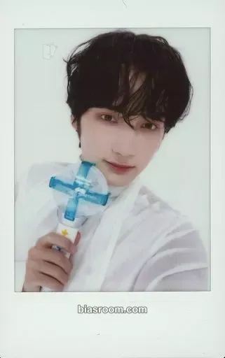 Huening Kai Act: Sweet Mirage Photocard - TOMORROW X TOGETHER - TOMORROW X TOGETHER K-pop photocard