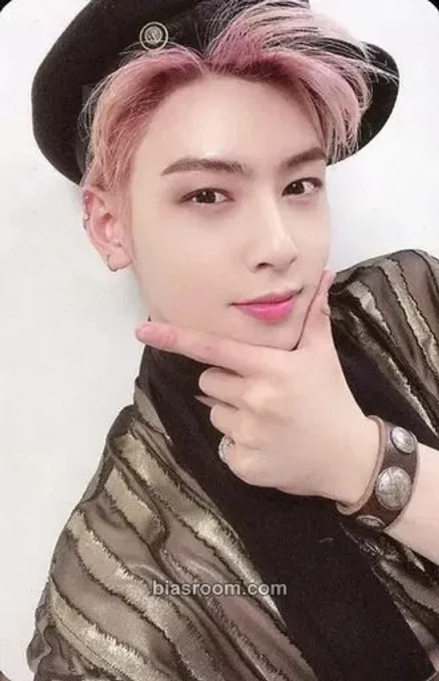 ASTRO - Cha Eun-woo - Switch On Album album photocard red back