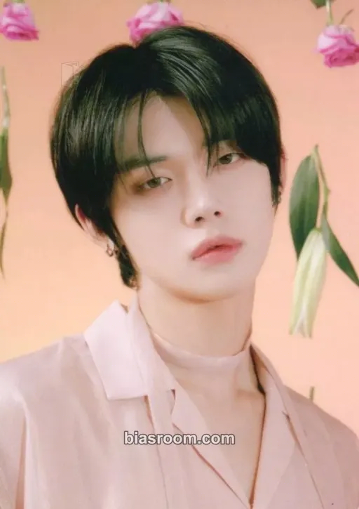 Yeonjun Act: Sweet Mirage Photocard - TOMORROW X TOGETHER - TOMORROW X TOGETHER K-pop photocard