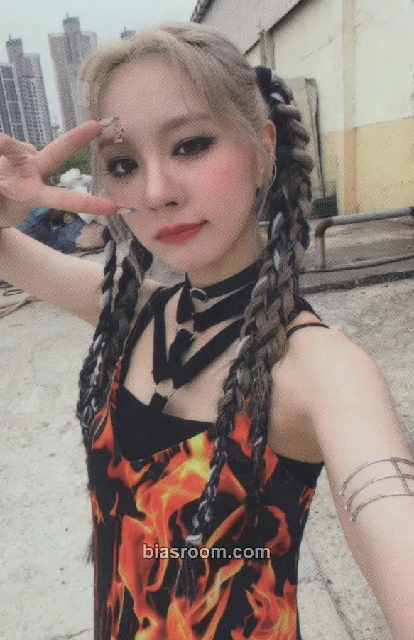 Yiyeon Re-Original Photocard - BVNDIT - BVNDIT K-pop photocard