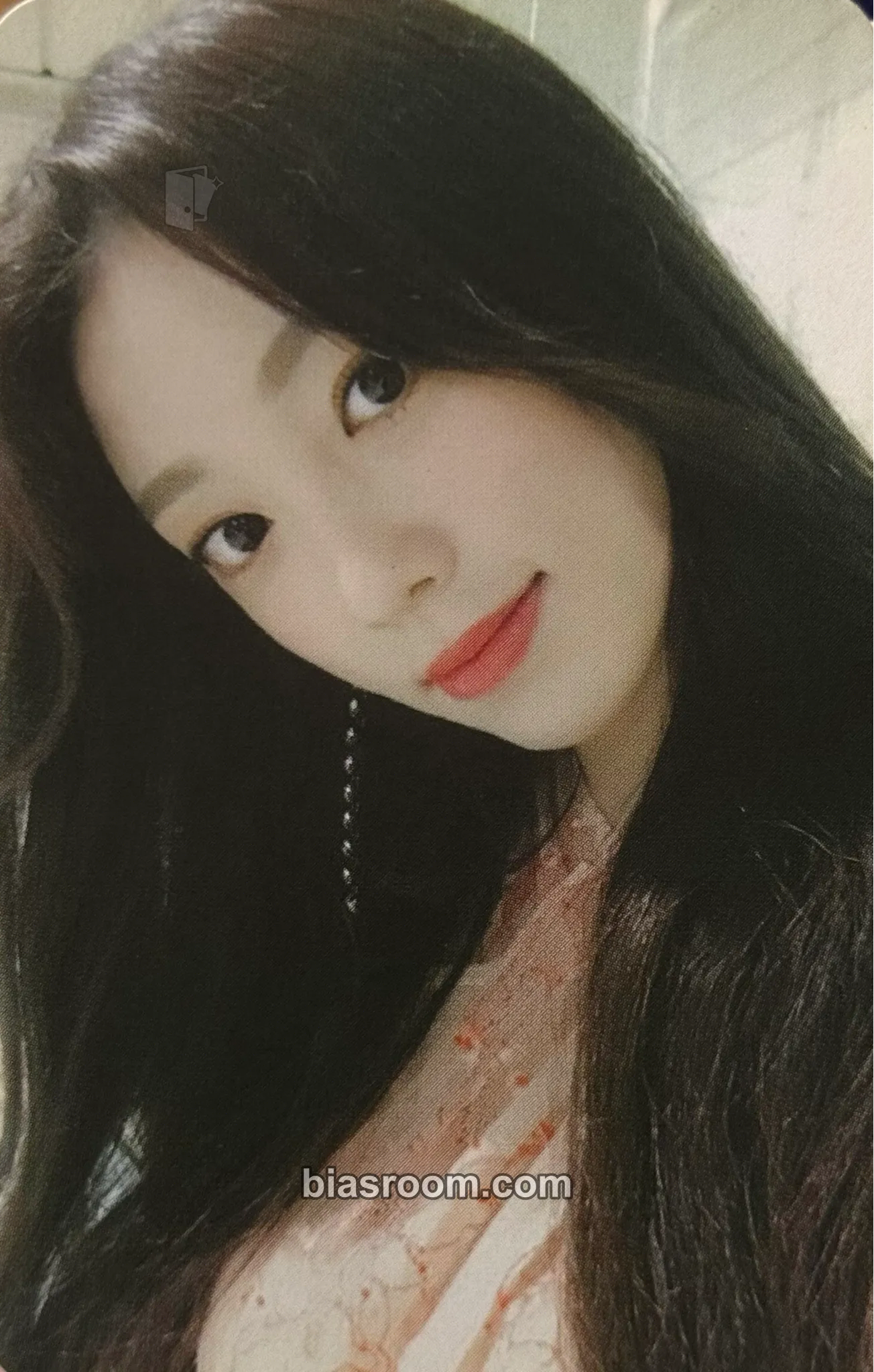 Suji Line Photocard - UNI.T - UNI.T K-pop photocard