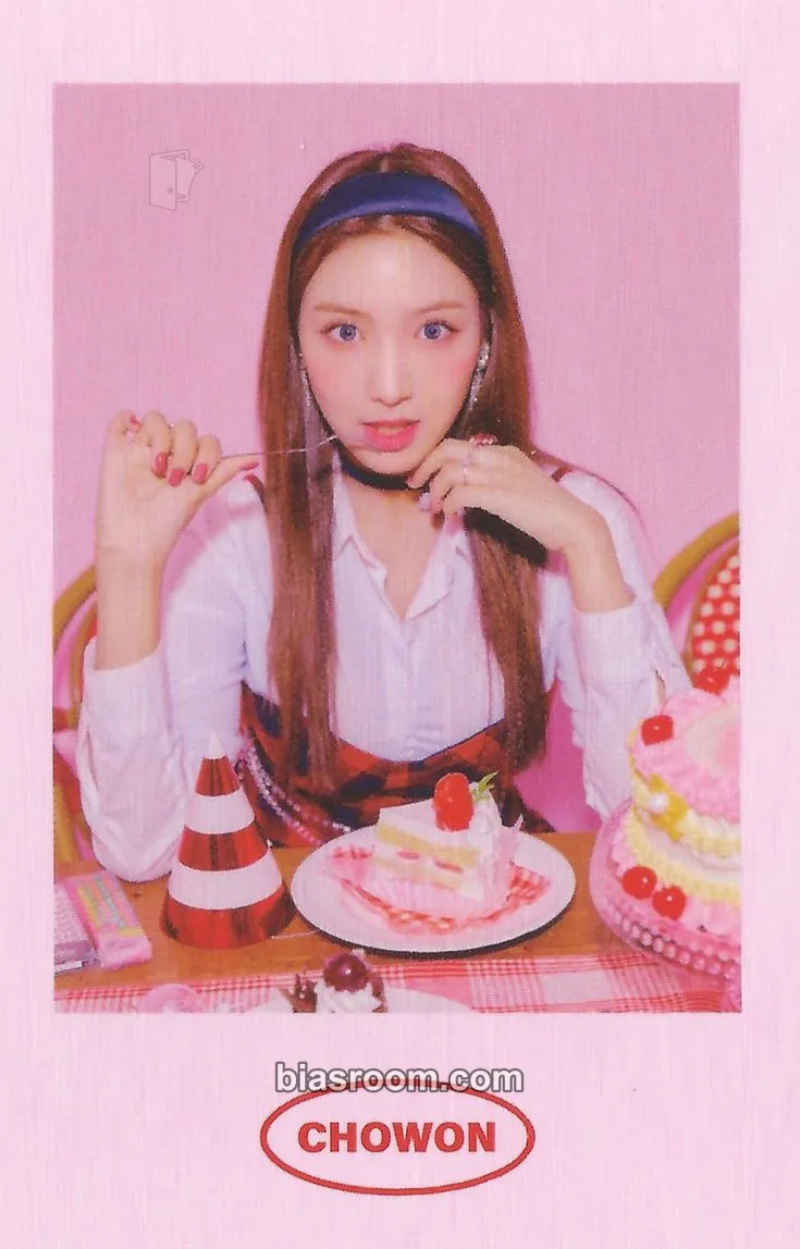 Chowon 1st Sumit Official Fanclub: The Best Birthday Ever! Photocard - LIGHTSUM - LIGHTSUM K-pop photocard