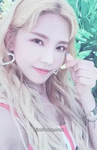 Nayoung SEMINA Photocard - gugudan - gugudan K-pop photocard
