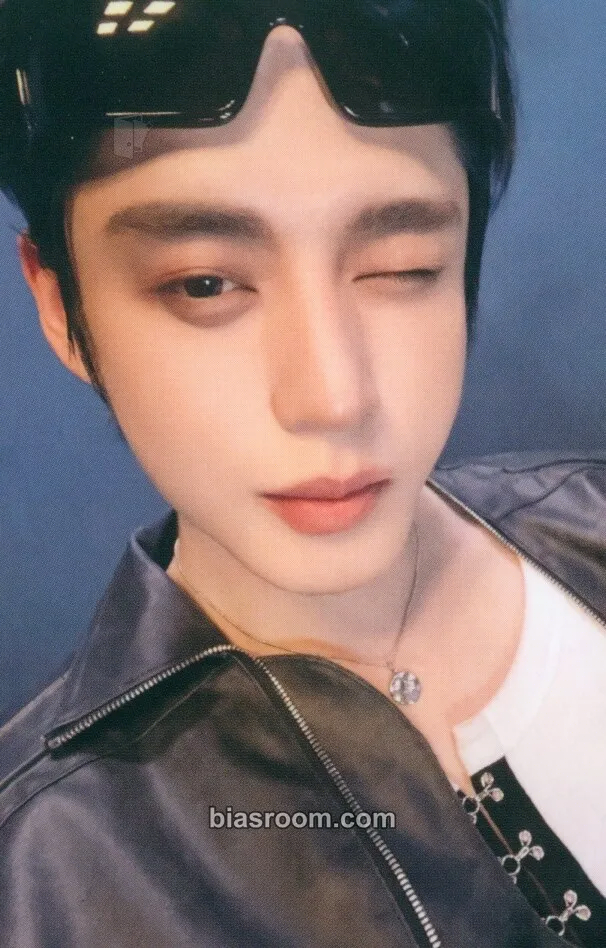 Jiwoong Iconik Photocard - ZEROBASEONE - ZEROBASEONE K-pop photocard