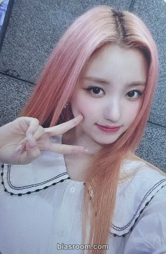 Yeseo LOVESTRUCK! Photocard - Kep1er - Kep1er K-pop photocard