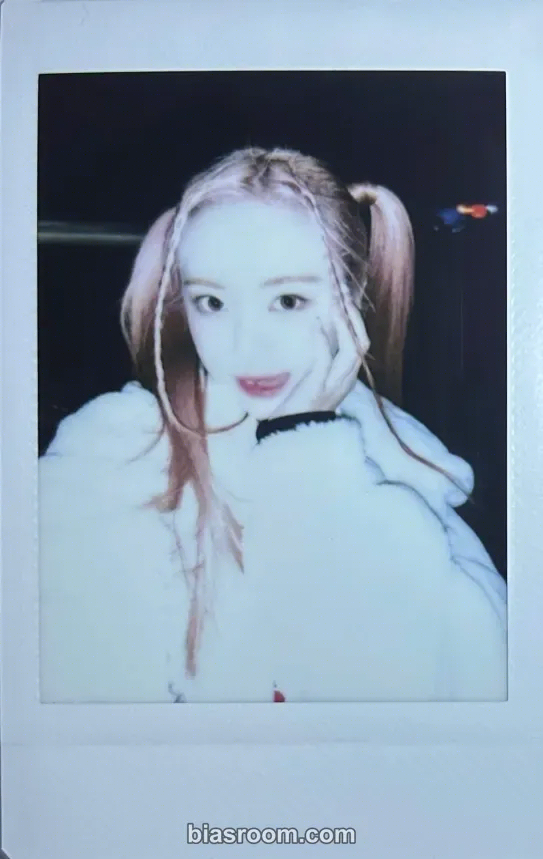 Yeseo LOVESTRUCK! Photocard - Kep1er - Kep1er K-pop photocard