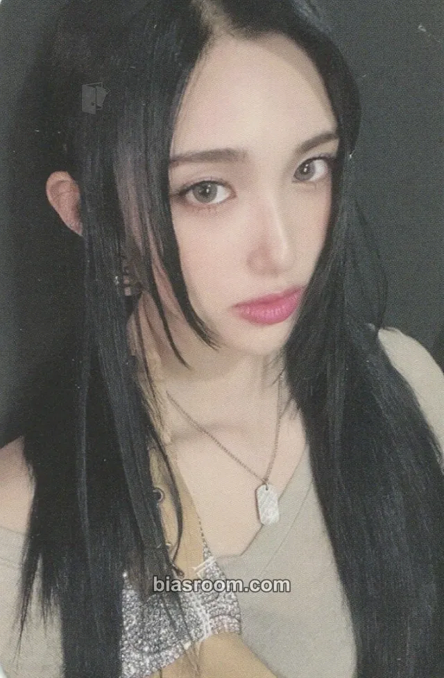 Aisha All My Girls Photocard - EVERGLOW - EVERGLOW K-pop photocard