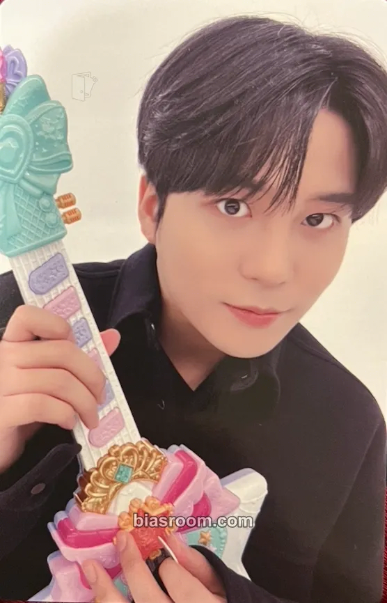 Jongho GOLDEN HOUR : Part.2 Photocard - ATEEZ - ATEEZ K-pop photocard