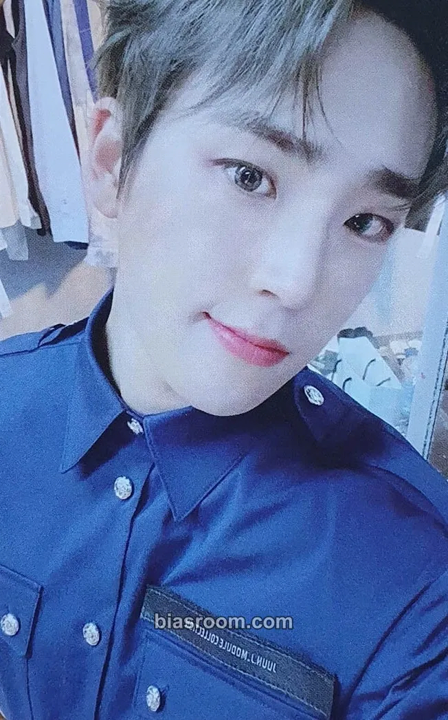 Seung Min Take A Leap Photocard - Golden Child - Golden Child K-pop photocard