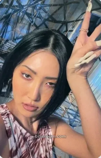 Hwasa Guilty Pleasure Photocard - MAMAMOO - MAMAMOO K-pop photocard