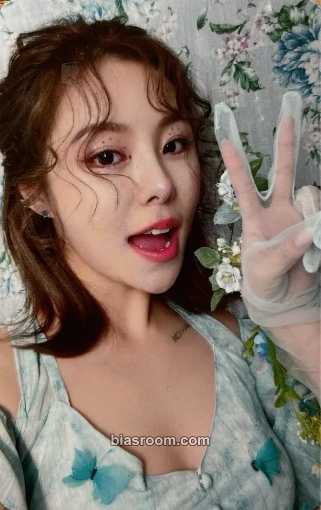MAMAMOO - Wheein - WHEE Album wonderwall pob (pre-order benefit)
