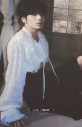 Taehyun Minisode 3: Tomorrow Photocard - TOMORROW X TOGETHER - TOMORROW X TOGETHER K-pop photocard