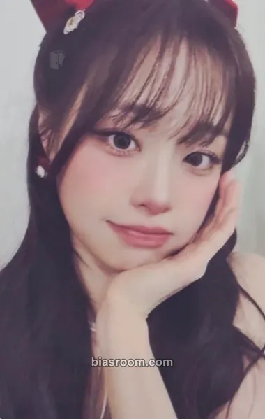 Chuu XO, My Cyberlove Photocard - Chuu K-pop photocard