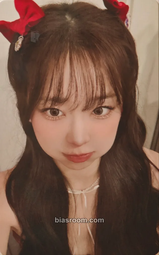 Chuu - Chuu - XO, My Cyberlove Album weverse global shop (wvg) pob (pre-order benefit)