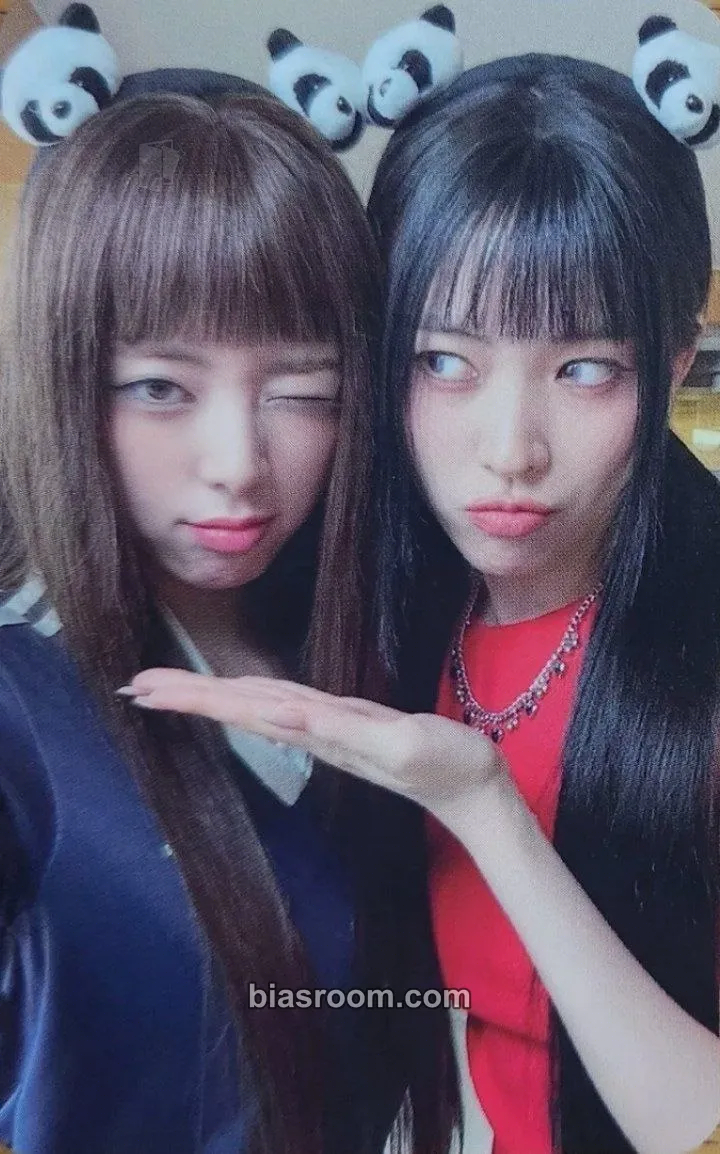 GOLD Photocard - ITZY - ITZY K-pop photocard