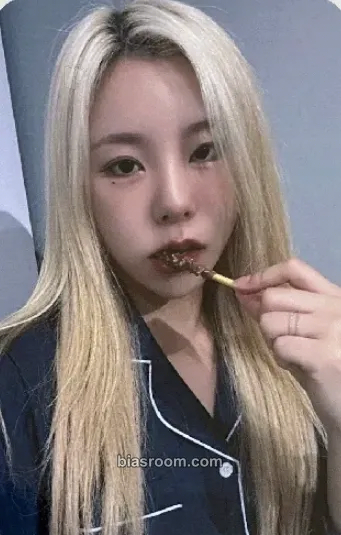 Wheein In the Mood Photocard - MAMAMOO - MAMAMOO K-pop photocard