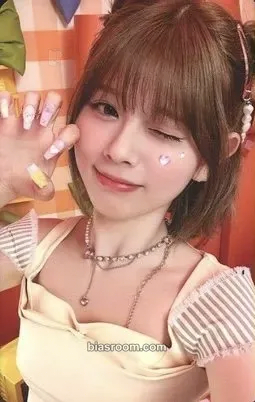 Riku Press Play Photocard - NiziU - NiziU K-pop photocard